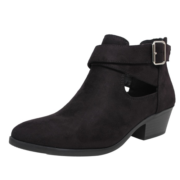 Shoes - Black criss cross buckle cutout low heel ankle